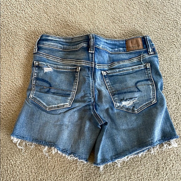 American Eagle Outfitters Women's Blue Distressed Denim Shorts - Picture 2 of 2